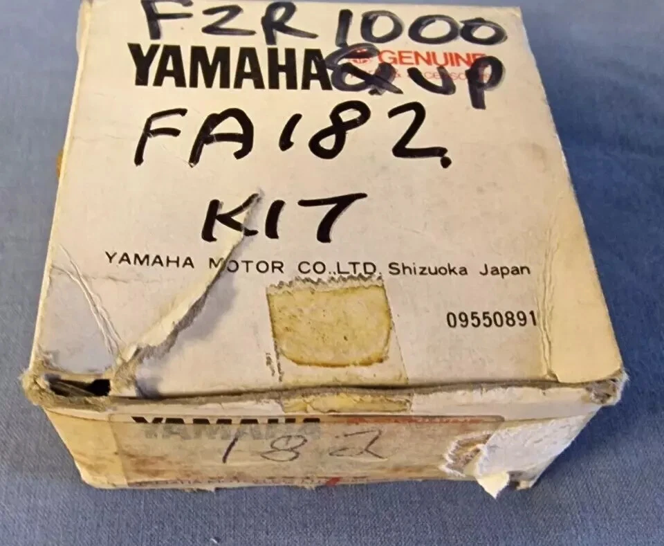 Genuine Yamaha 3GM-W0045-11 Disc Brake Pad kit FZR1000 EXUP 91-93 Front FA182 - Image 3 of 3