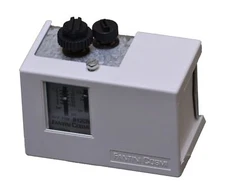 B12CN | 1307000 | FANTINI COSMI Pressure Switch -0.2/8 BAR