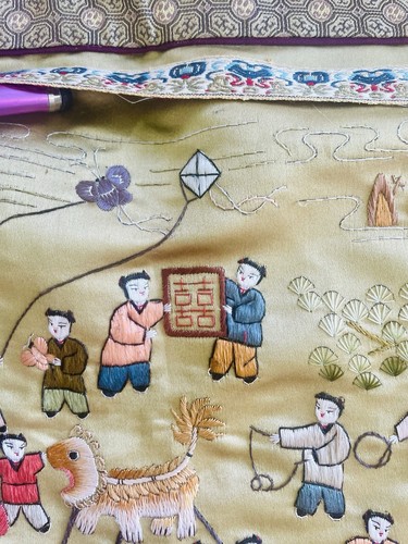 Chinese Silk 100 Children Embroidery Wall Hanging 16X 27 inche Vintage - Picture 10 of 10