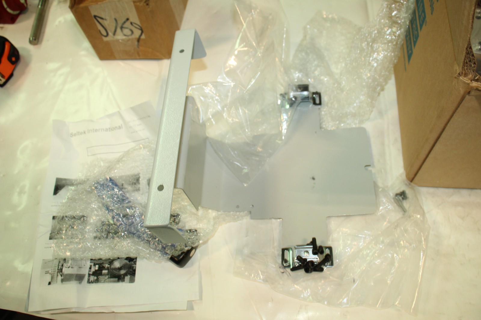 Seltek International Bodine Electric Gearmotor 24A4BEPM-3RD