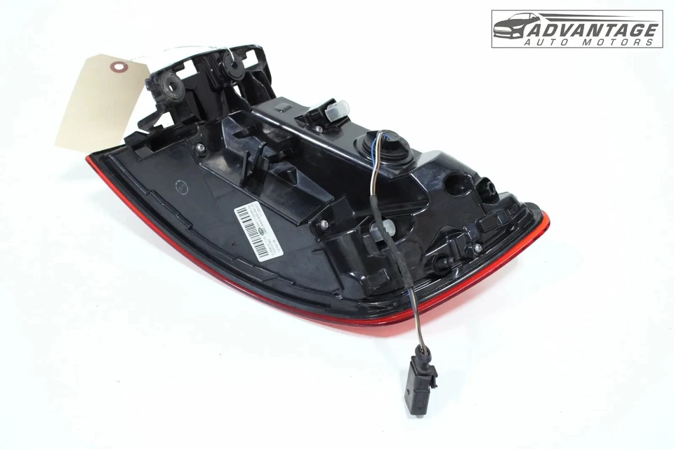 AUDI A4 QUATTRO B9 2017 cuarto trasero izquierdo montaje panel luz trasera lámpara OEM Foto 4 de 4
