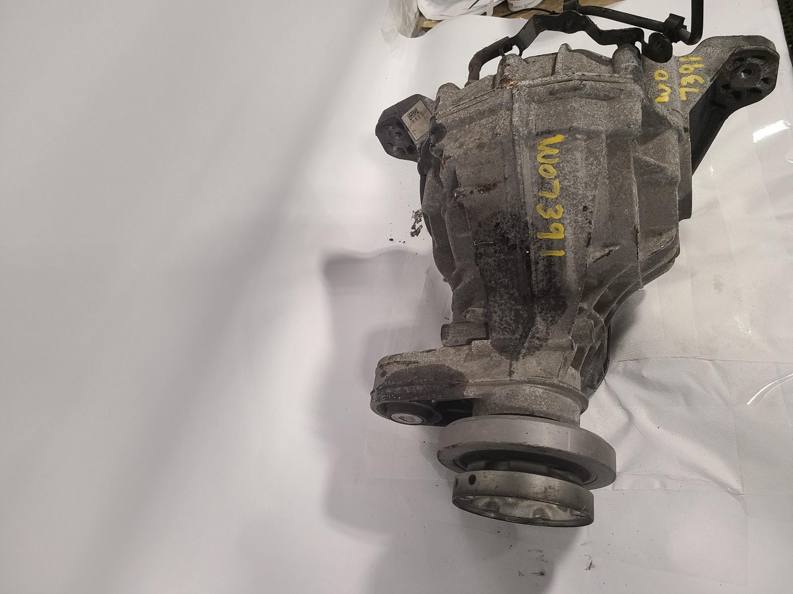 Used Differential Carrier Assembly fits: 2020 Maserati LEVANTE  Grade A