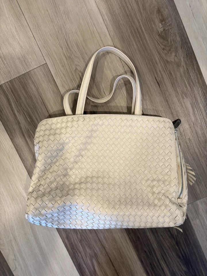 Bolso de hombro Ermanno de cuero blanco Foto 4 de 4