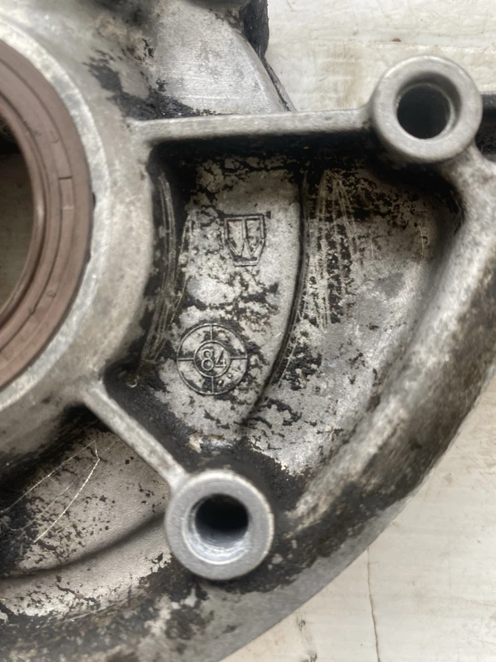 Масляный насос Porsche 944 2,5 л 944.107.104 9R - Изображение 3 из 4