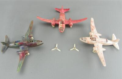 置物 40s vintage plane Europe Vintage 1940-50s ACME Thomas Douglas 20 Plastic WWII Bomber