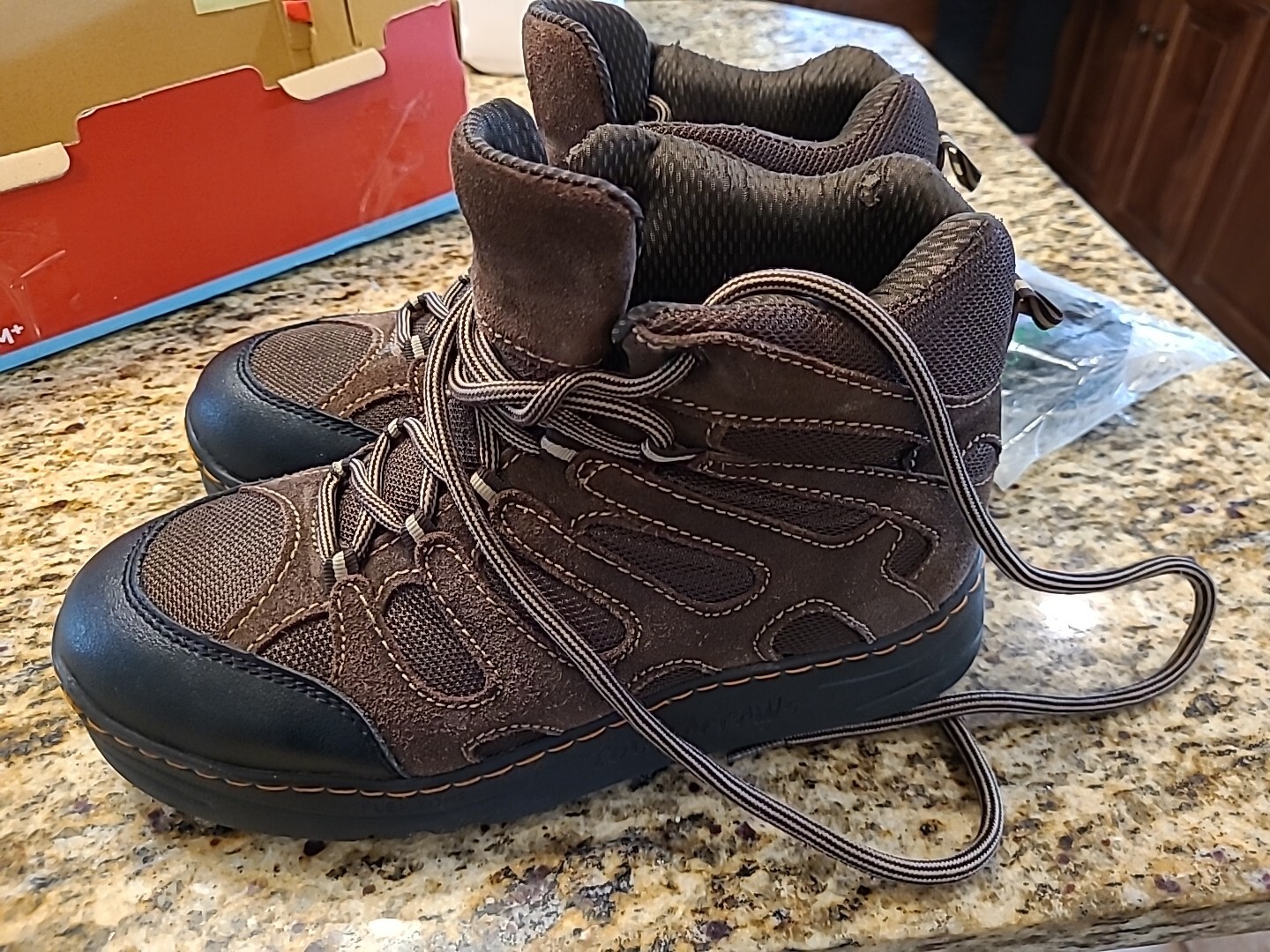 Cougar Paws Roofing Boots Size 9 With Extra Pads eBay