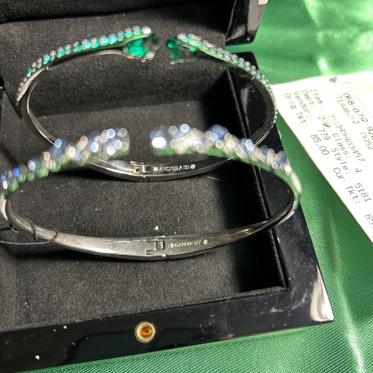 【最終値下げ】Givenchy Crystal Bangle ブレスレット Givenchy Crystal Bangle Bracelet Womens One Size Macy's