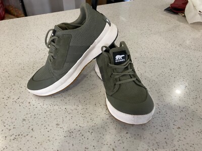 Sorel Womens Out N About III Low Sneakers Size 8 Green Waterproof Sold Out