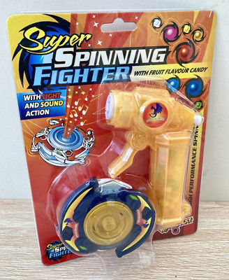 Super Spinning Fighter Hochleistungs fliegender Spinner What Next Spielzeug abgelaufen