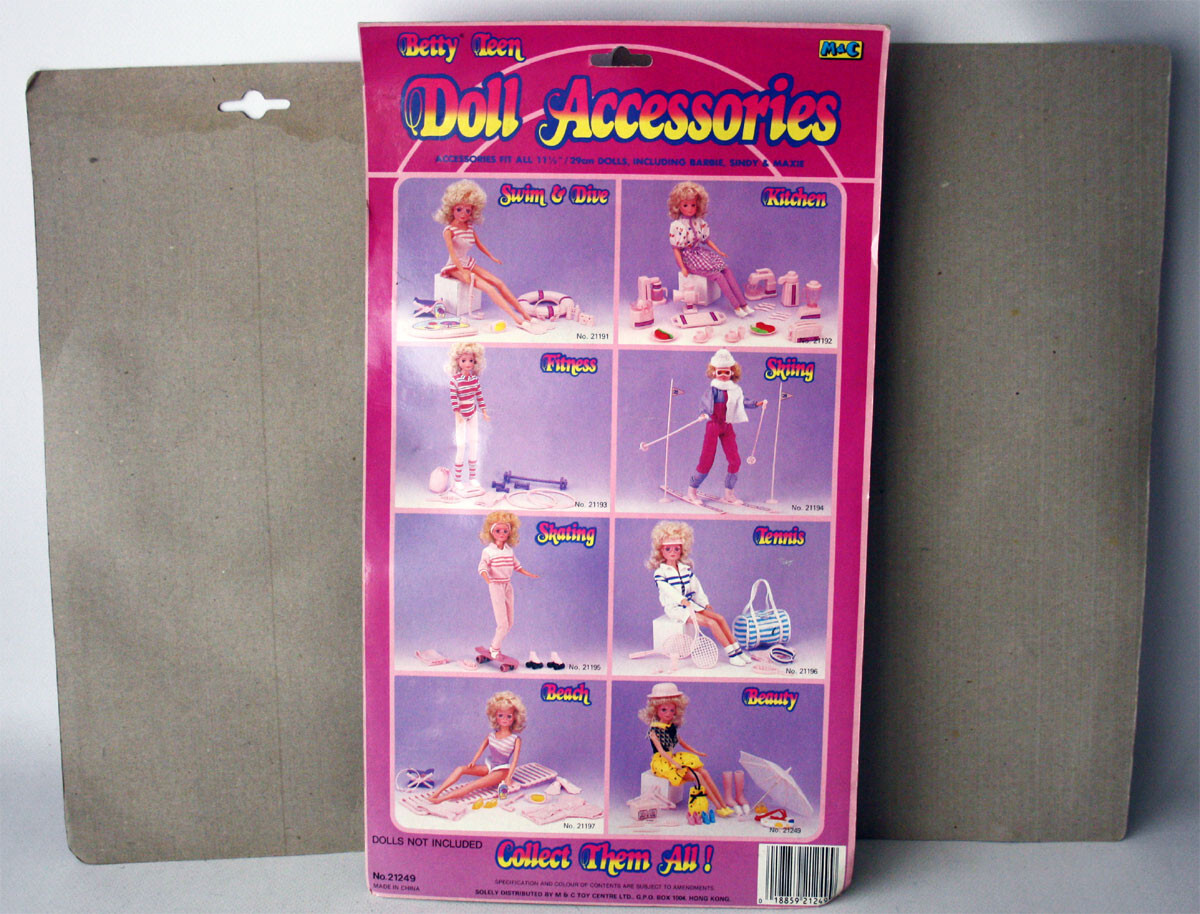 3x VINTAGE 80'S BETTY TEEN DOLL RAINY DAY ACCESSORIES M&C BARBIE