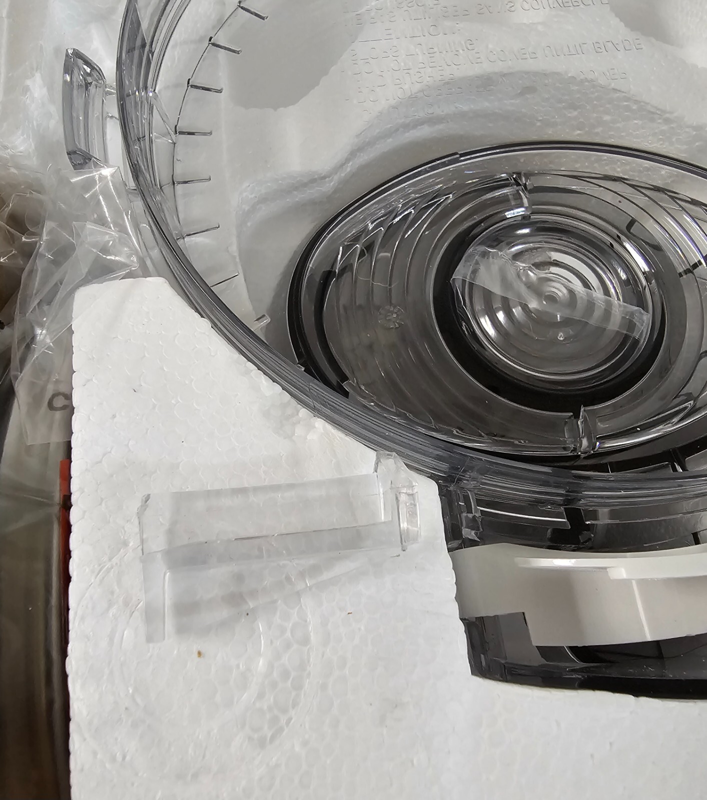 Cuisinart Custom 14 14Cup Food Processor DFP14BCNY BROKEN LID