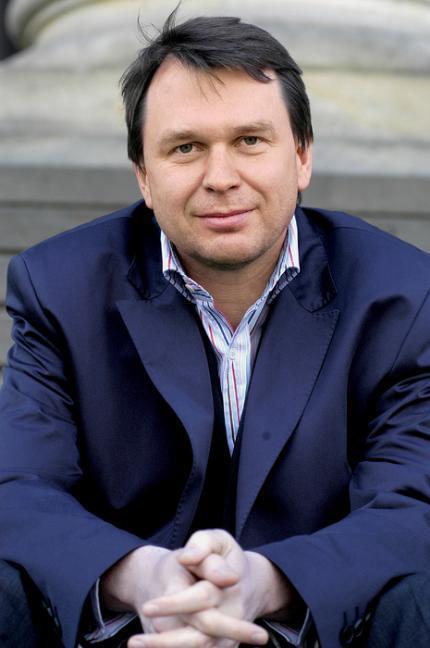 Thumbnail - Kriegsbraut Dirk Kurbjuweit