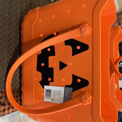 Berkley Jensen BJ's Wholesale Club HALLOWEEN Orange Pumpkin Beach