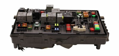 Fuse Box Engine With Fog Lights Without Pre-crash System 2014-2016 CADILLAC SRX