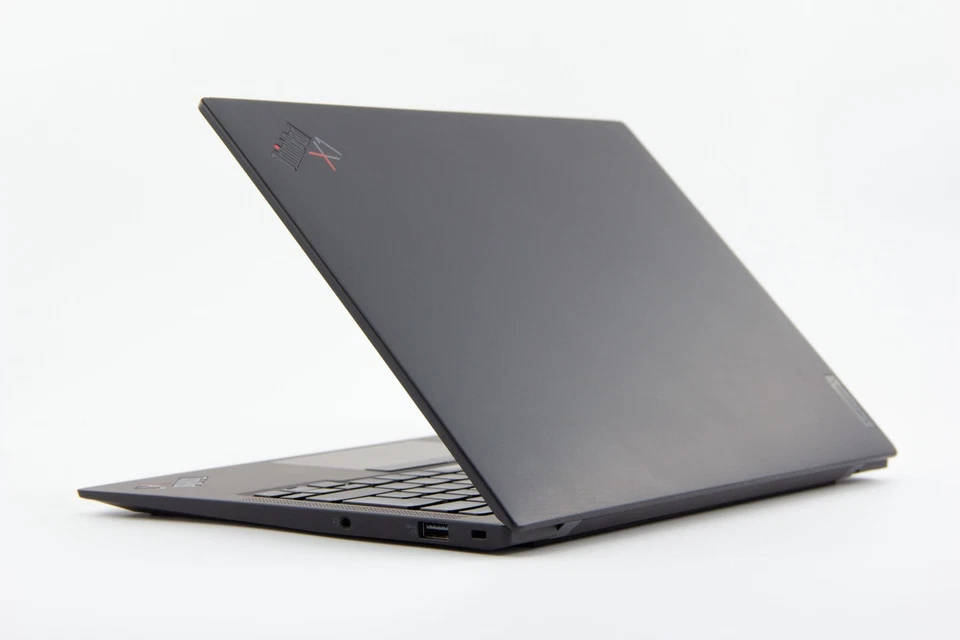 Lenovo ThinkPad X1 Carbon Gen 9 14" Laptop Intel i5 11th Gen 8 GB RAM 256 GB SSD, photo 4 of 5