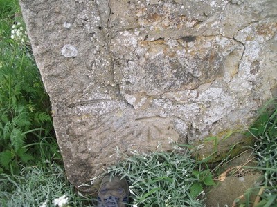 Foto 12x8 Ordnance Survey Cut Benchmark High Stop An Ordnance Survey Cut c2017