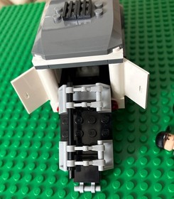 LEGO Batman 7785 Arkham Asylum Transit Van ambulance vehicle truck and guard x2