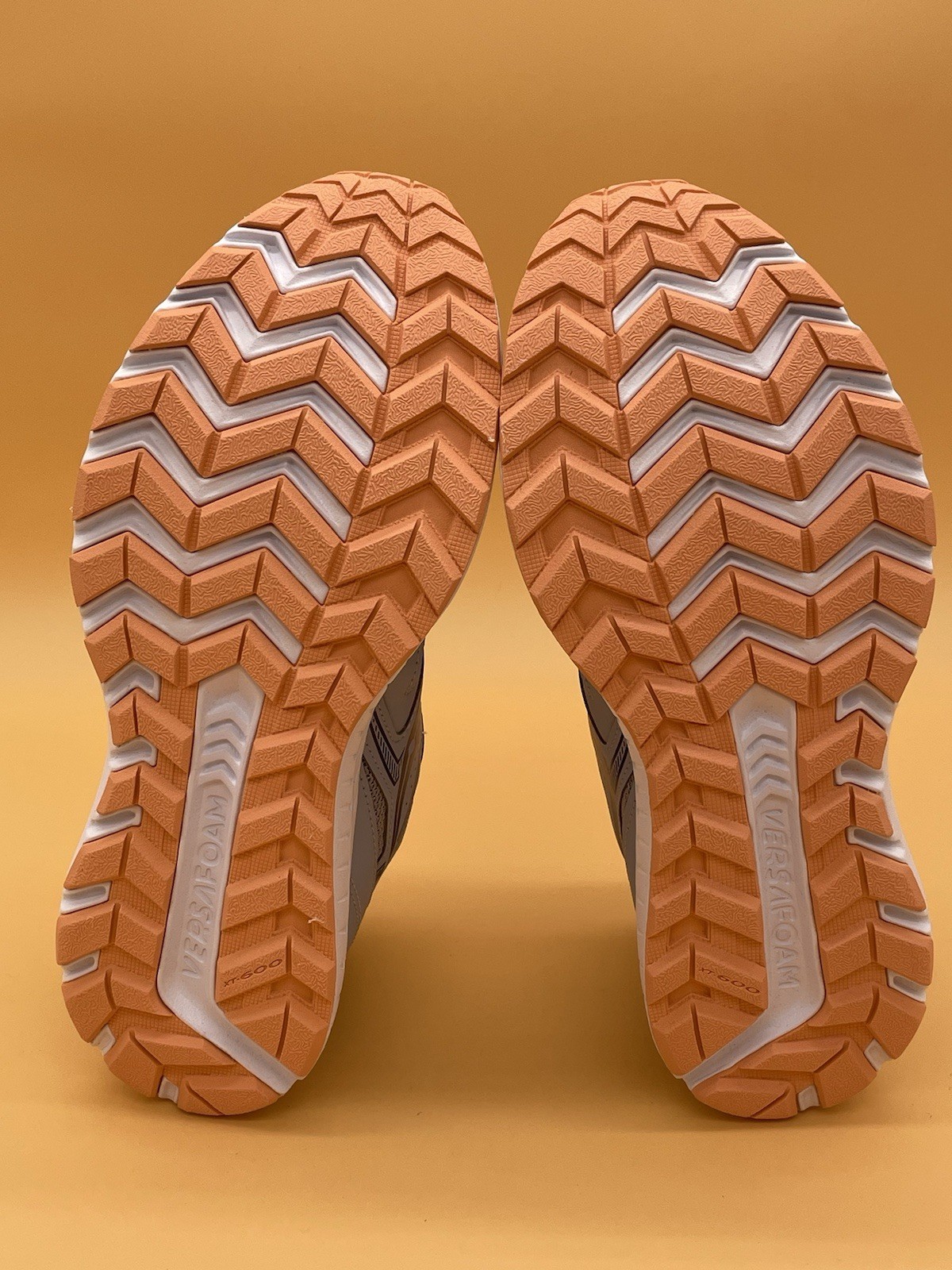 Size 10 B Saucony Women Versafoam Cohesion 13 Running Shoes Blue Mist Melon thumbnail 4