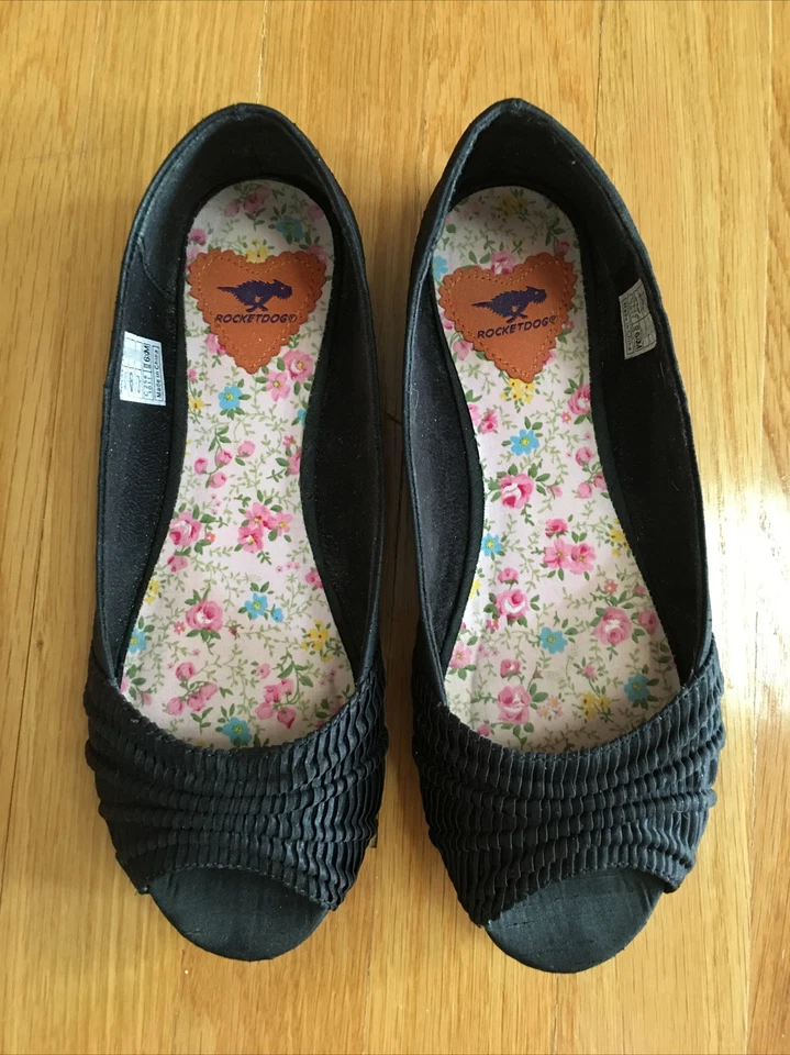 Sapatos baixos femininos 6.5 Rocket Dog - Imagem 2 de 4