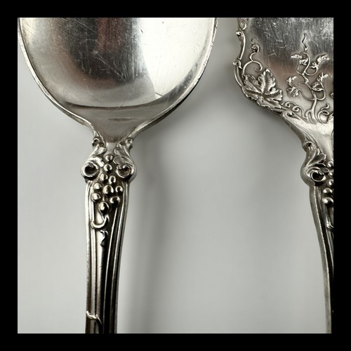 1847 ROGERS BROS A1 Vintage SILVERPLATE FLATWARE 2 SPOON Meat FORK Grape 3pc LOT - Picture 8 of 24