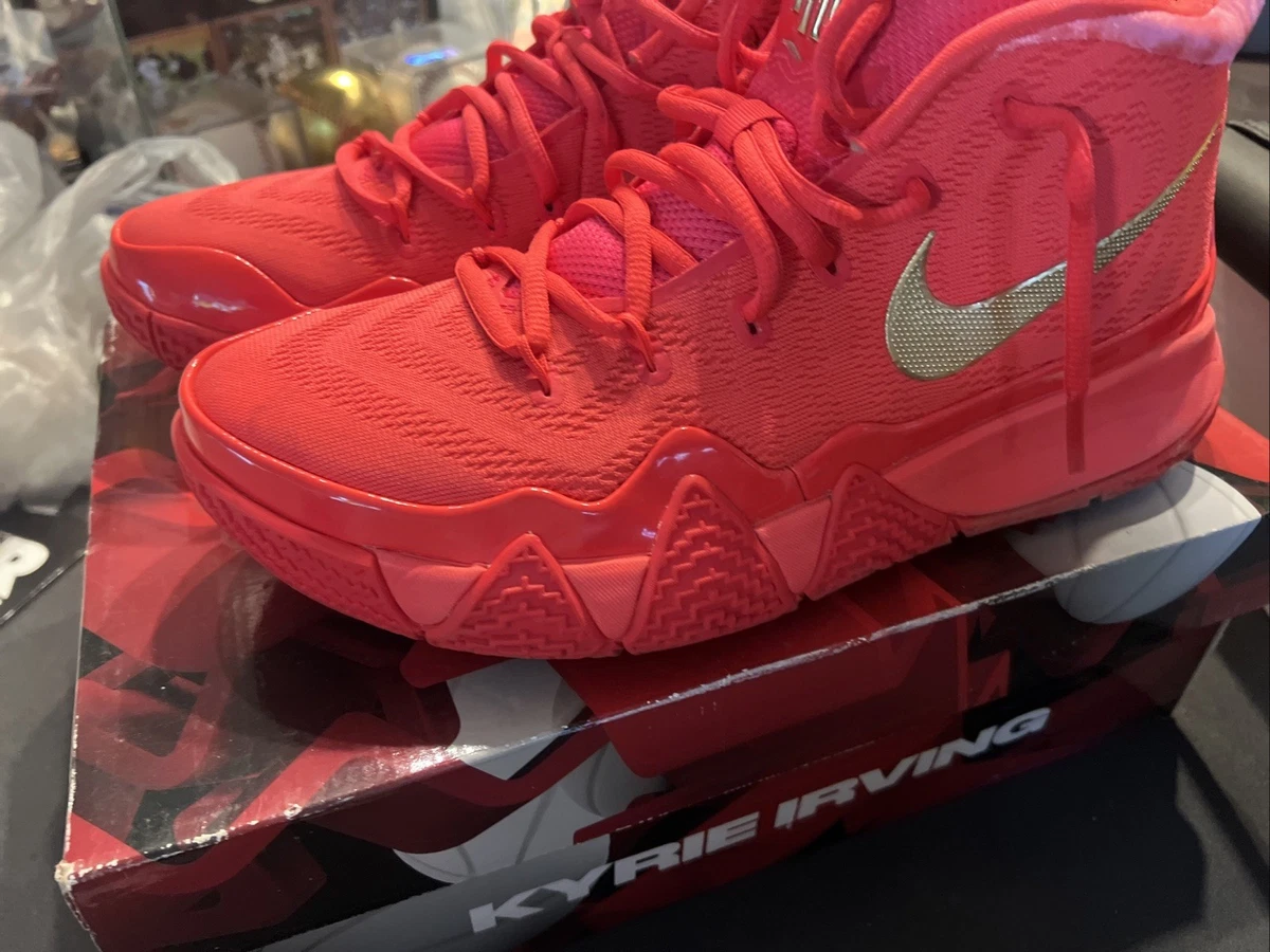 超希少Nike Kyrie 4 \