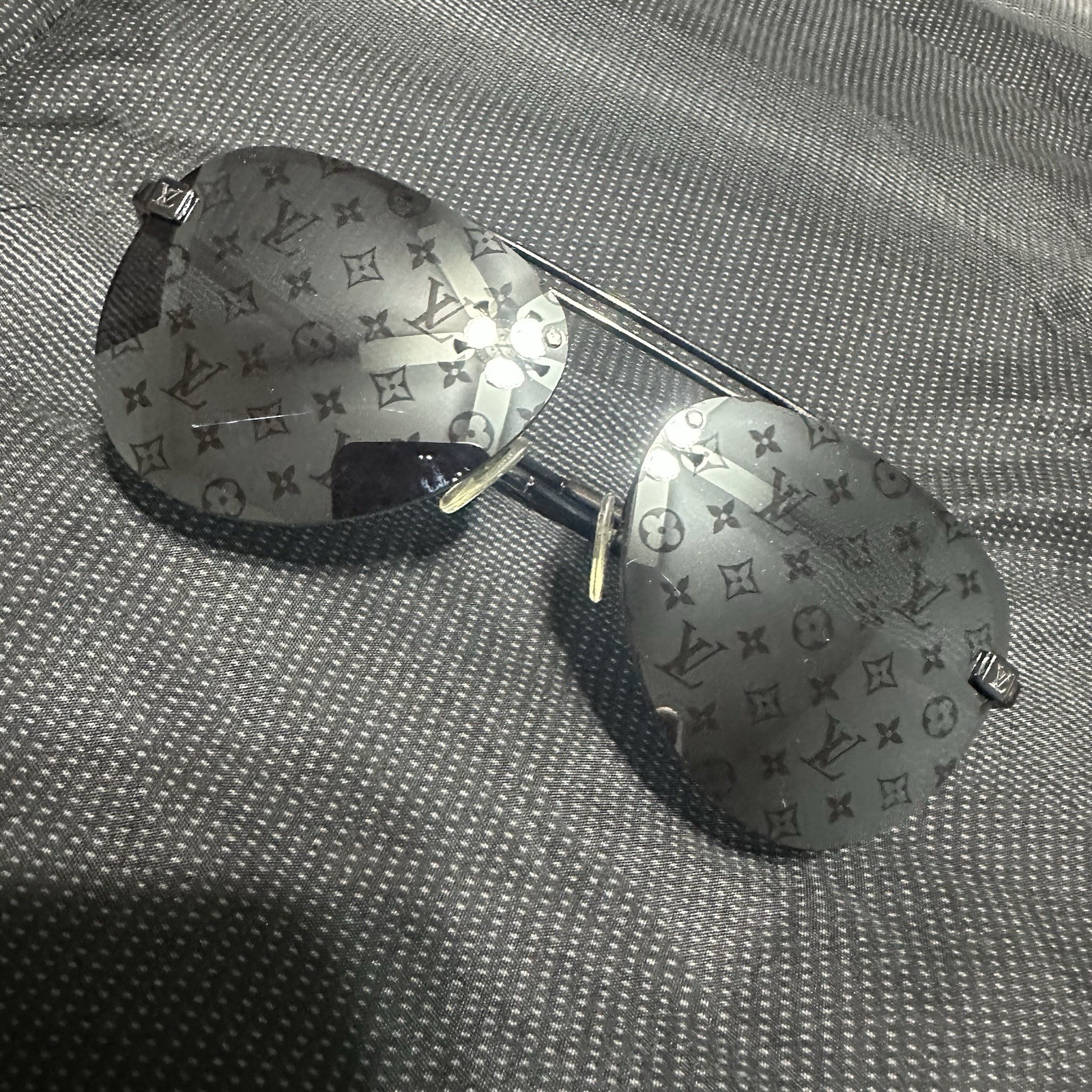 Authentic Louis Vuitton Clockwise Sunglasses - image 1