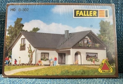 Faller Club Modell H0 scale B-302 Corner Bungalow Winkelbungalow  NEW RARE ITEM 
