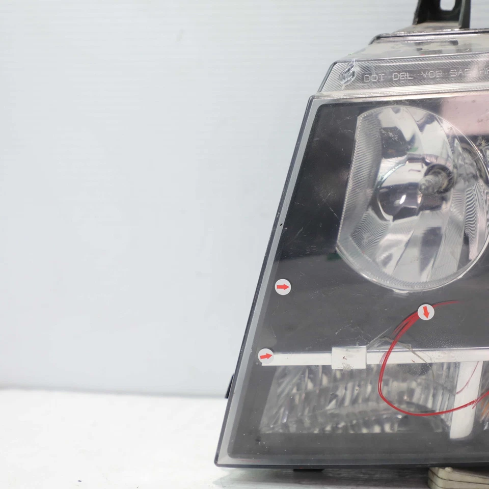 Conjunto de faros laterales izquierdo halógenos negros Chevrolet Avalanche 2007-2013 OEM Foto 3 de 4