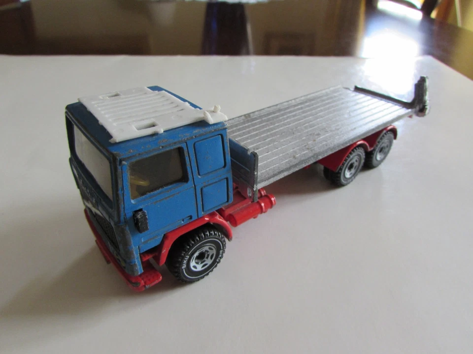 Siku - Volvo F12 Turbo 6 - per ricambi e restauro - Immagine 3 di 4