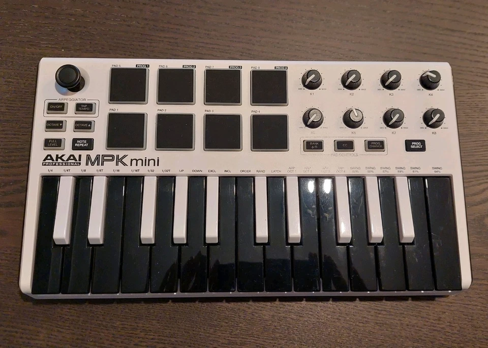 Akai MPK Mini Mk3 MIDI Keyboard-Controller (MPKMINI3W)