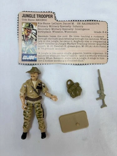 1984 GI Joe Recondo v1 Jungle Trooper BROKEN CROTCH w/ Rifle Backpack Card