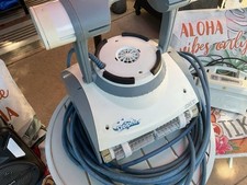 Dolphin Maytronics Deluxe5 Pool Robot Pool Cl...