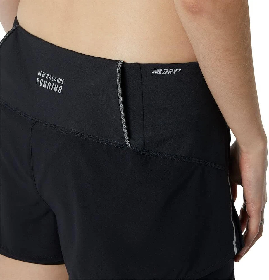 Pantalón corto New Balance Impact 2 en 1 para mujer 22 mediano, negro  Foto 4 de 4