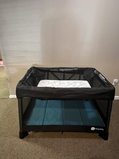 4moms Breeze GO Portable Travel Playard 2000766 