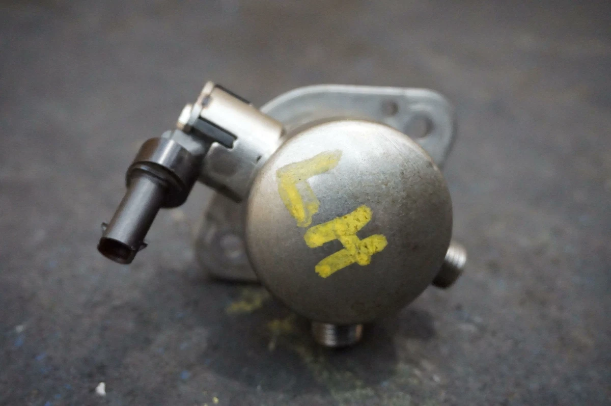 High Pressure Fuel Pump Assembly OEM 13518648183 BMW M760 2020 | eBay 