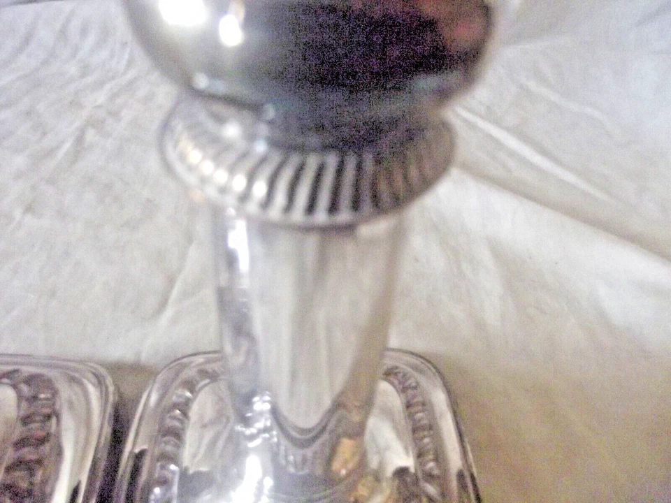 A Pair of 19th Century Sheffield Plated Good Quality Candlesticks 17cm A/F - Image 4 of 4