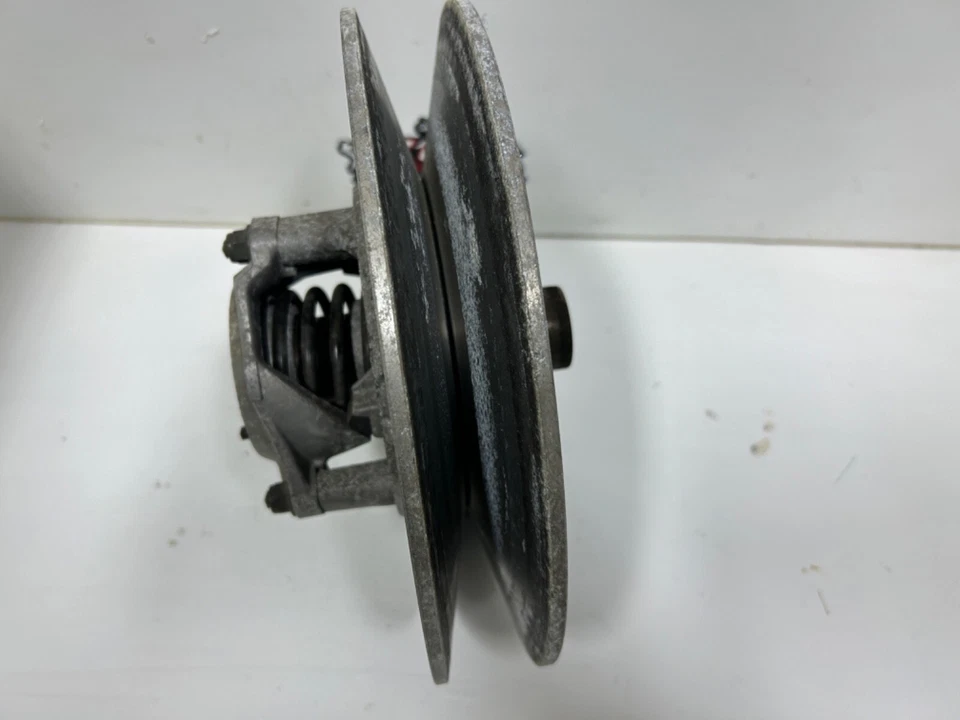 Yamaha SX Viper 700 Mountain Secondary Clutch 2002-2006 - Image 3 of 4