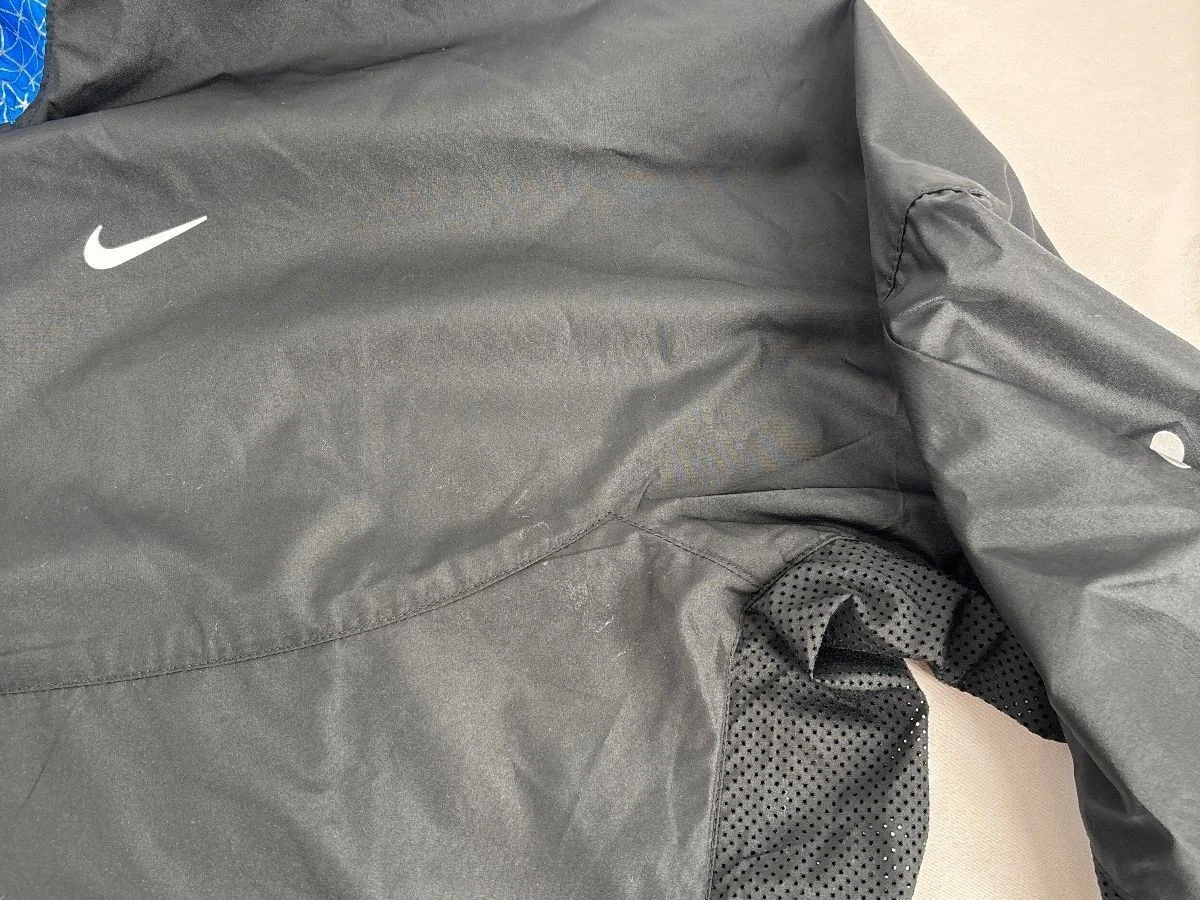 Nike Men's XL Running Jacket Black Blue Reflective Hood Flash Full Zip - product detail image 3