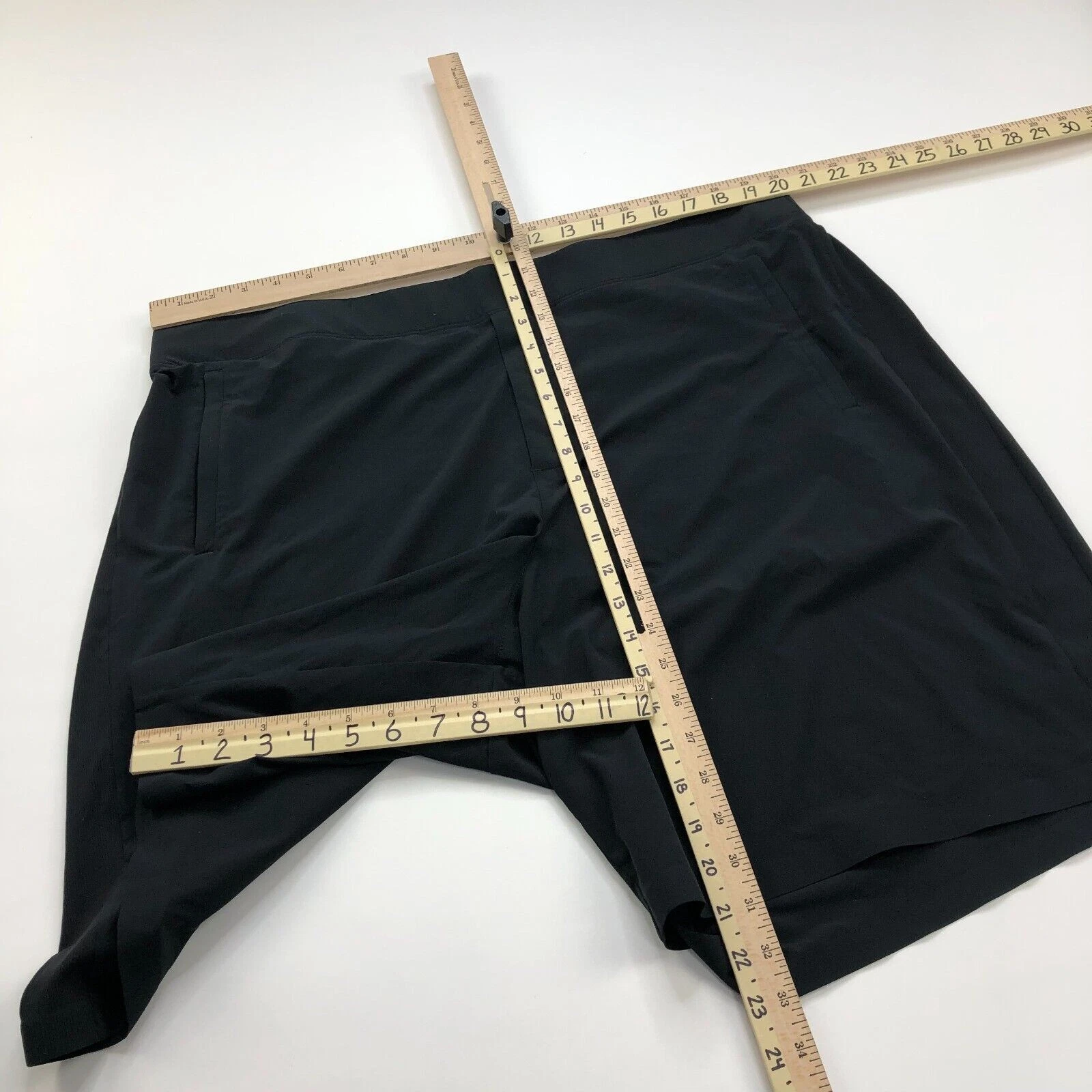 athleta brooklyn stretch shorts