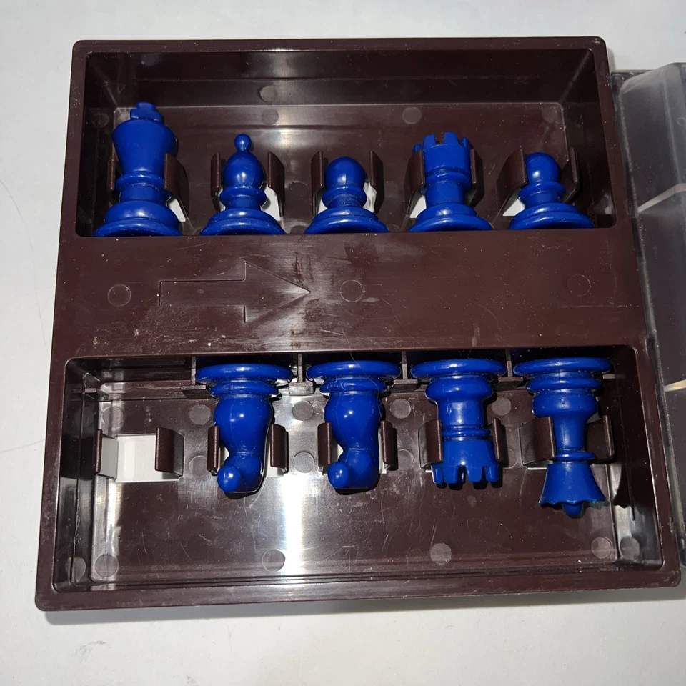 Thinkfun Solitaire Chess Mind-Capturing Logic Game 60 Challenges 99 % complete - Image 2 of 2