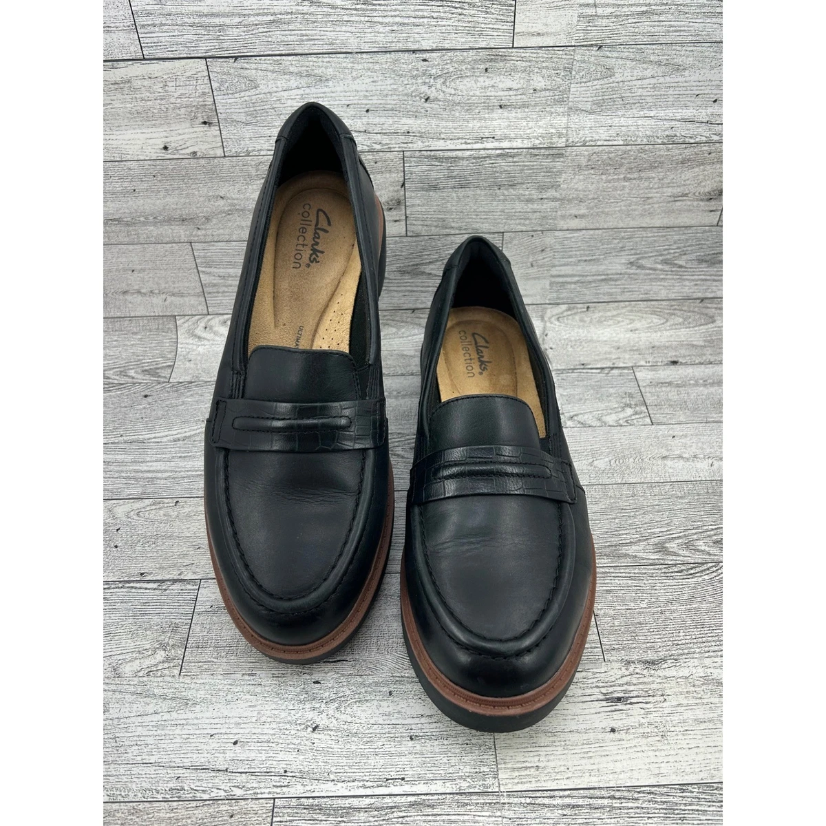 Clarks Classic Black Leather Loafers Size 8.5 Amazon.com | Clarks Women main image 2