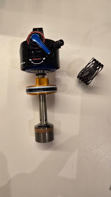 RockShox Deluxe RT3 RE:aktiv Damper Shaft Assembly 230 x 57.5 – Complete