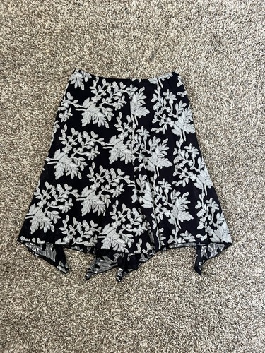 Nic + Zoe Aster Floral Jacquard Asymmetrical Skirt SMALL - Picture 4 of 4