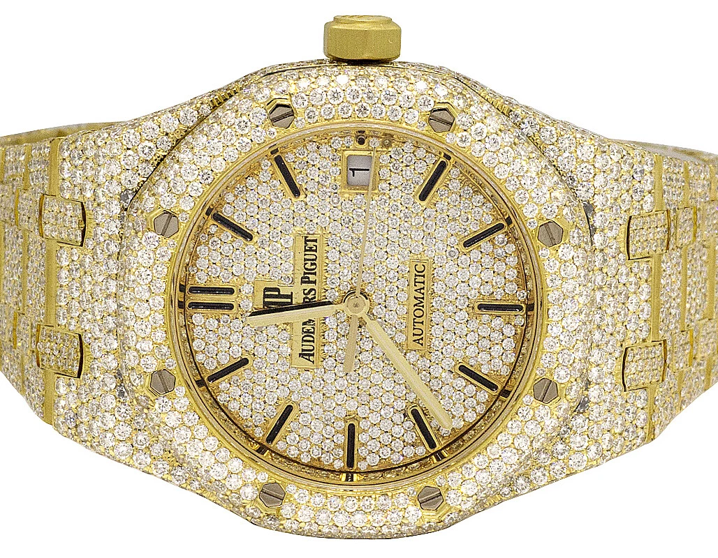 Audemars Piguet — Audemars Piguet Royal Oak 18K Yellow Gold Midsize 37MM Diamond Watch 25.75 Ct