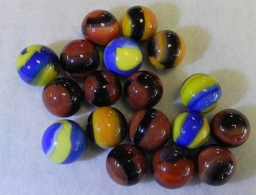 #18980m Mixed Vintage Group of 18 Nicer Marble King Marbles .61 to .65 Inches - Picture 5 of 13