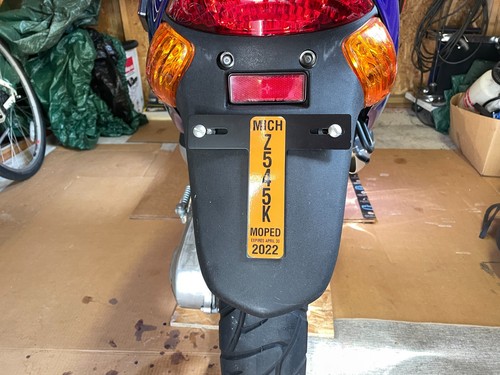 Scooter Moped License Sticker Bracket Michigan 7" wide - 第 3/3 張圖片