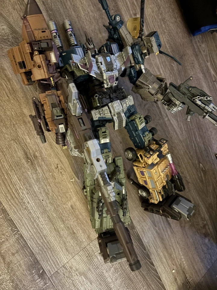 Warbotron Bruticus Complete No Shockwave With Reprolabels - Image 3 of 4