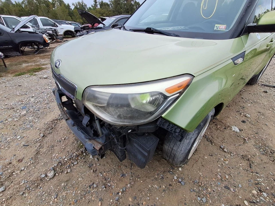 2014 KIA SOUL Driver Rear Door Green OEM Used 5S.5 Local Pickup Only - Image 2 of 4