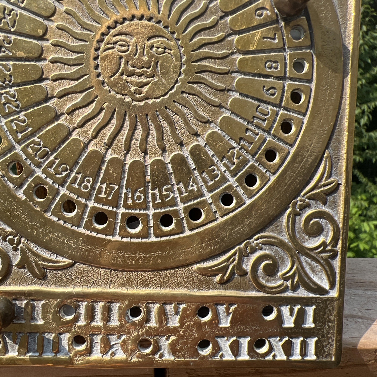 Vintage Brass Perpetual Calendar Sun Face Zodiac Rare Complete 2 Pins Desk