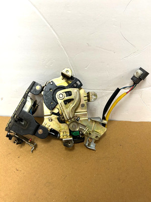 1999-2004 Honda Odyssey Right Rear Sliding Door Rear Lock Actuator J5031323D (P2